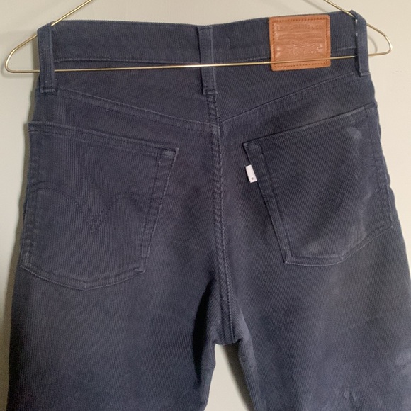 Levi’s wedgie cord - Picture 9 of 14